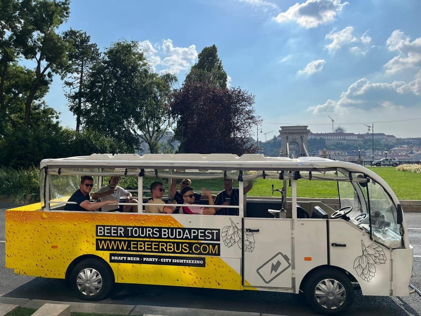 Budapest: eBeerBus Sightseeing Tour - Heroes’ Square, Andrássy Avenue, and the House of Terror