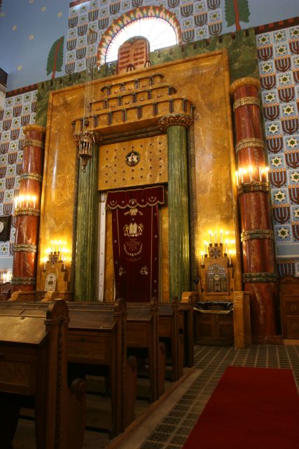 Budapest Grand Half-Day Jewish Heritage Tour - Starting inside Dohány Street Synagogue