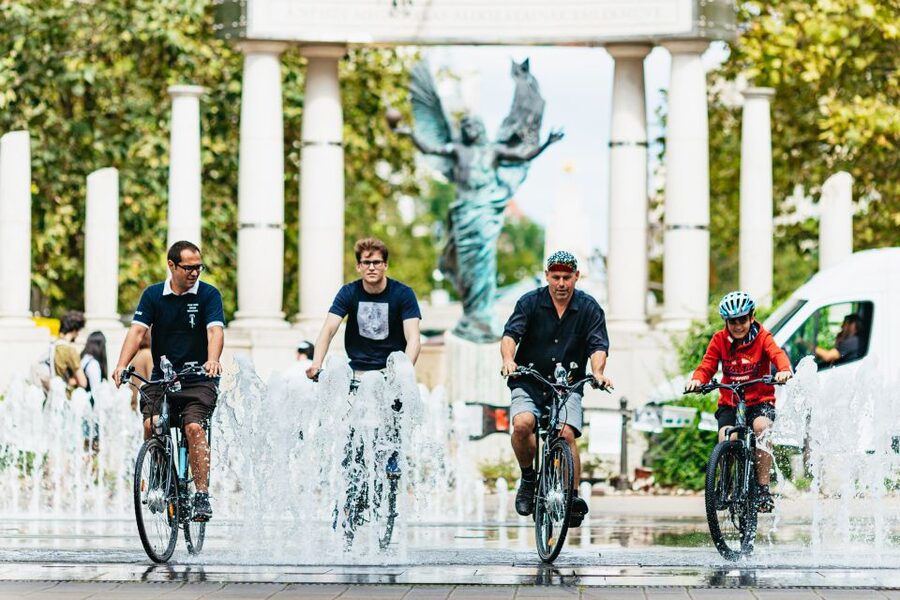 Budapest: Grand Sightseeing Bike Tour - Heroes’ Square and Városliget