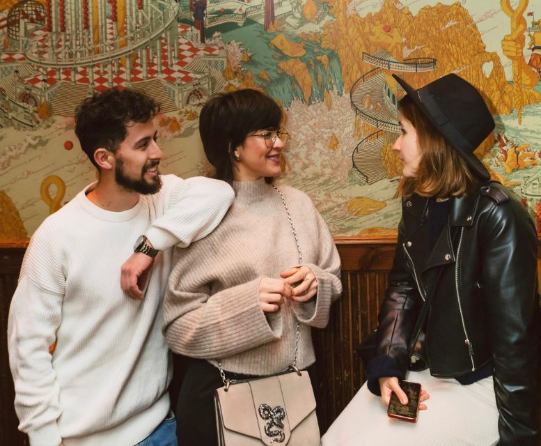 Budapest: Guided Bar Crawl Walking Tour - Starting with fröccs beside the Budapest Eye