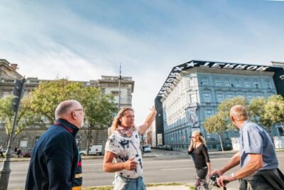Guided City Discovery Bike Tour