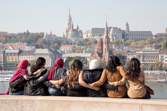 Budapest Guided City Tour and Danube Cruise Audio Guide - The one-hour Danube cruise