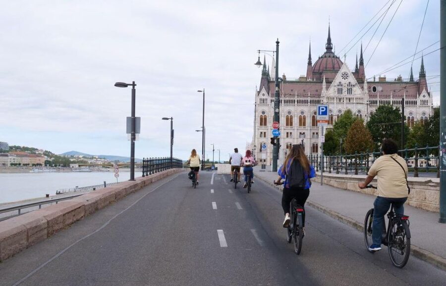 Budapest: Guided E-Bike Sightseeing Tour - Margaret Island and the city’s everyday side