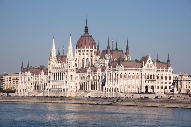 Budapest Guided Half-Day Grand City Tour with Parliament Visit - Buda Castle and the Castle District in 30 minutes