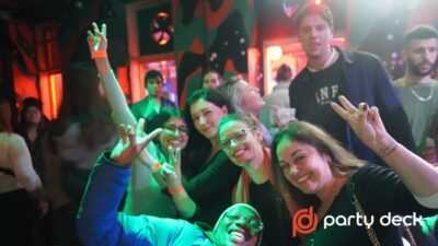 Guided Tour to Ruin Bars with Games and 6 Shots