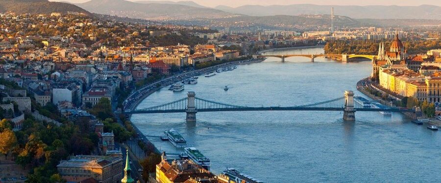 Budapest: Half-Day Highlights Small Group Private Tour - Up to the Castle District and Fisherman’s Bastion