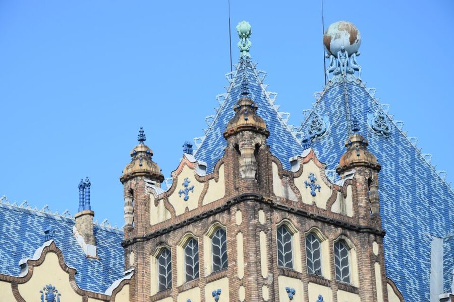 Budapest Half Day Tour with Gabor - Crossing to Buda and the Castle District