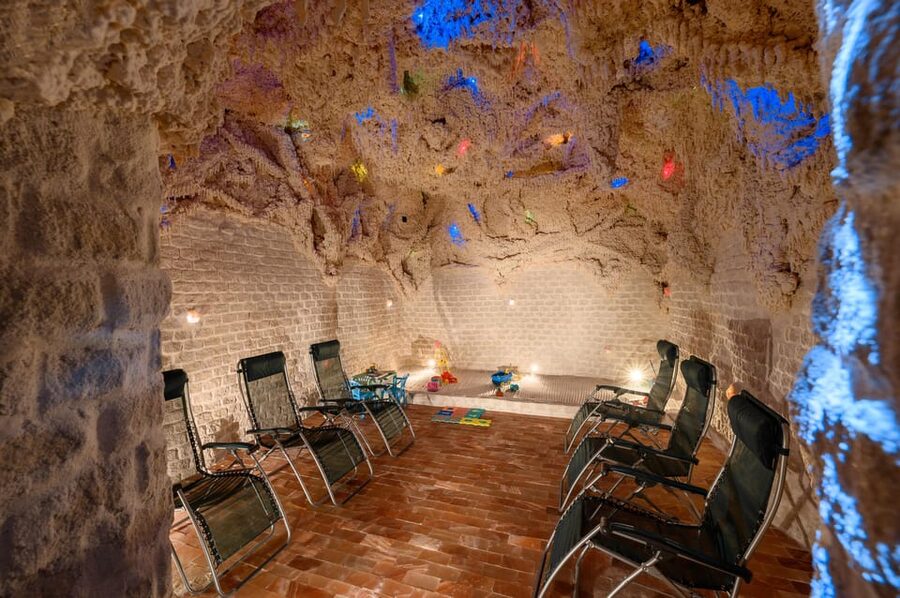 Budapest: Helia Day Spa entry ticket - Finnish Saunas and the Steam Room