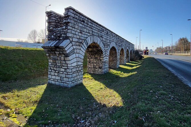 Budapest Hidden Gems - Roman Aquincum Private Tour - Flórián téri Park reveals the former legionary camp