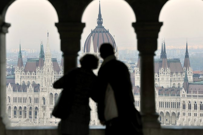Budapest Highlights Self guided scavenger hunt and Walking Tour - Parliament and the first Pest landmarks