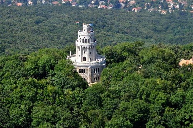 Budapest Hike - A picnic lunch during the walk