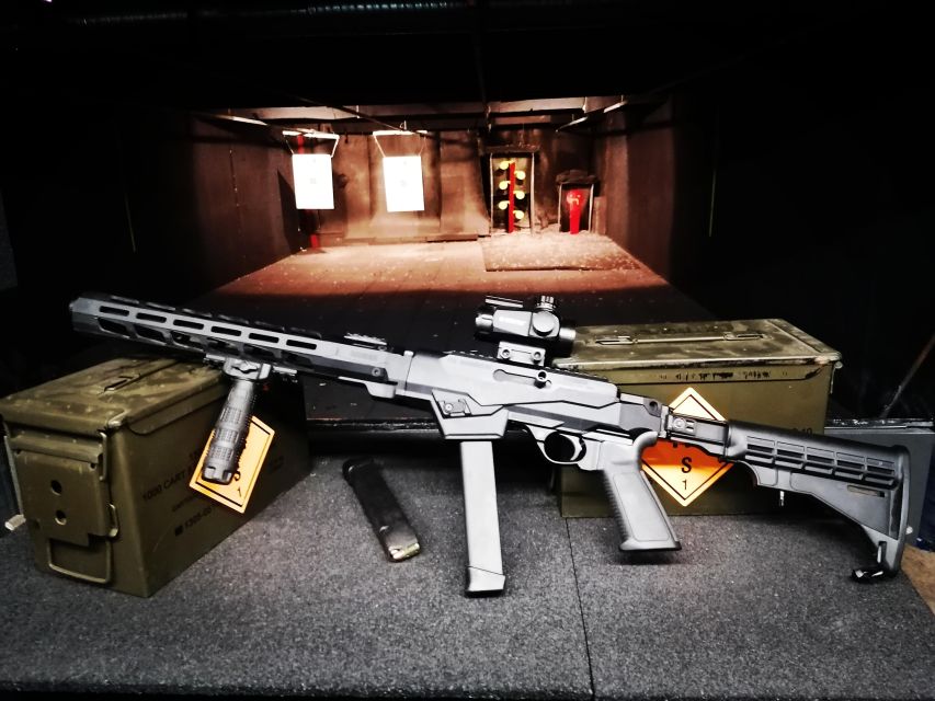 Budapest: Hollywood Gun Range Shooting Package - Your first ten minutes: safety before shooting