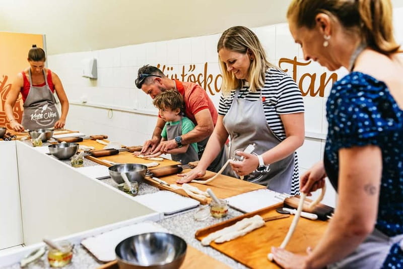 Budapest: Hungarian Chimney Cake Workshop in the City Center - Small details that affect the experience