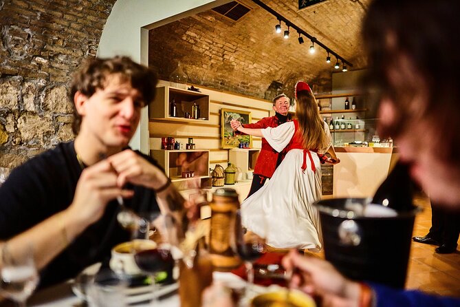 Budapest: Hungarian Folklore Dance Performance & Concert Ticket - Costumes, music, and the missing context