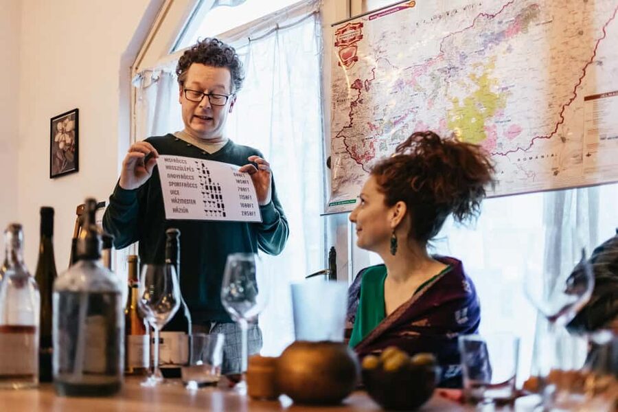 Budapest: Hungarian Wine Tasting with 7 Wines and Tapas - Why the tapas make a difference