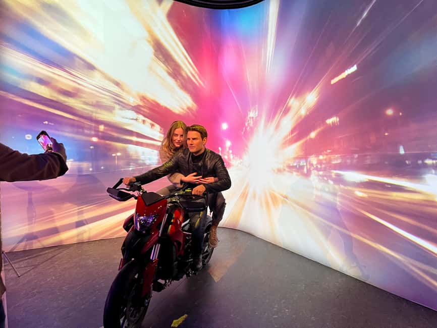 Budapest: Madame Tussauds Entry Ticket - How long the visit feels in practice