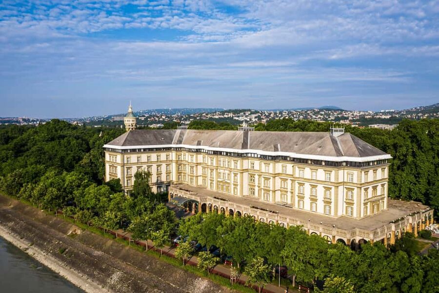 Budapest: Margaret Island, Salt Cave treatment - A 45-minute pause from Budapest sightseeing