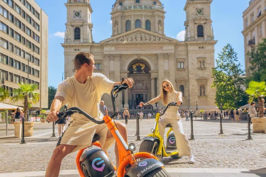 Budapest: MonsteRoller E-Scooter Tour - Crossing Budapest and reaching the main viewpoints