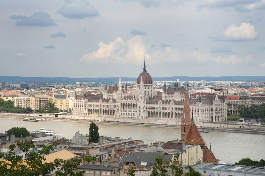 Budapest: Multilingual Highlights Tour - Walking the medieval streets of Buda Castle