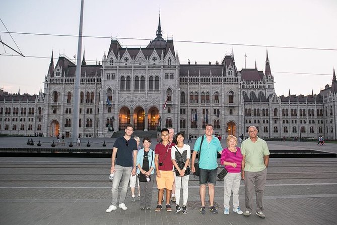 Budapest Night Walking Tour with Danube River Cruise - How the small group changes the experience