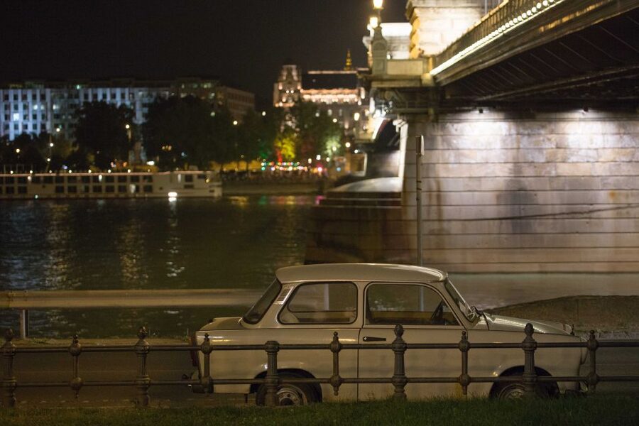 Budapest: Night Walking Tour with River Cruise and Wine - St. Stephen’s Basilica and the city centre at night