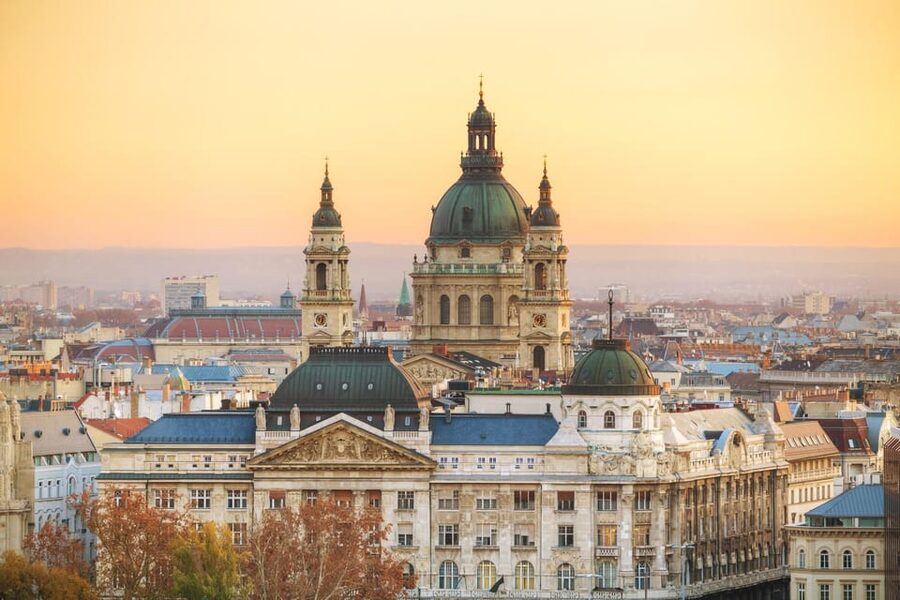 Budapest Old Town and Top Attractions Private Walking Tour - Should you book it?