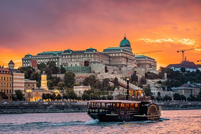 Budapest Paddle Steamer Danube Cruise with Tokaj & Audio Guide - Why a one-hour Danube cruise works so well