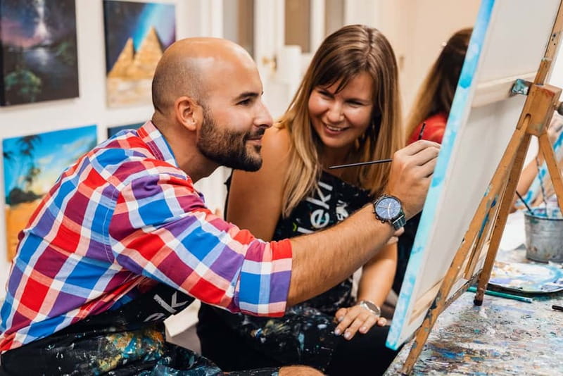 Budapest: Paint and sip experience - A Budapest souvenir made at your own table