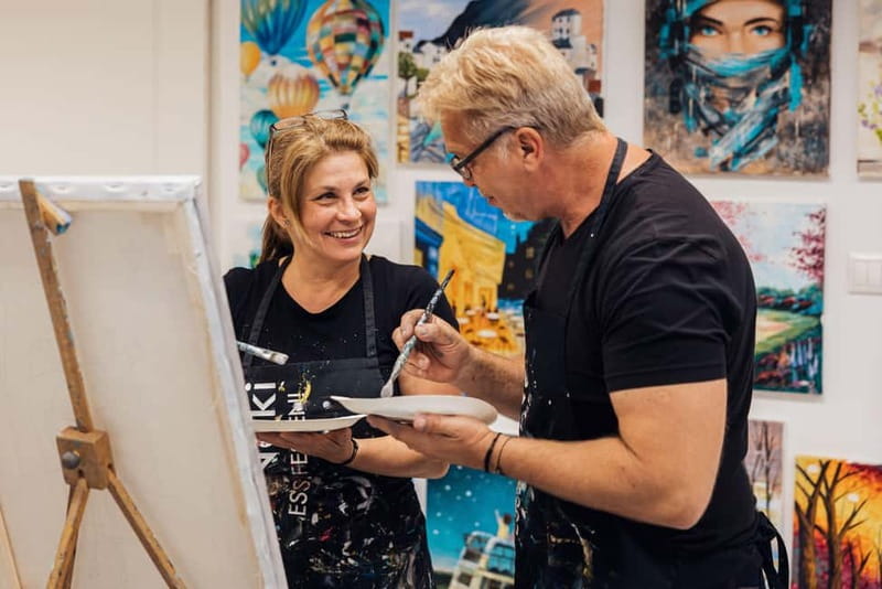 Budapest: Paint and sip experience - Packing your painting after class