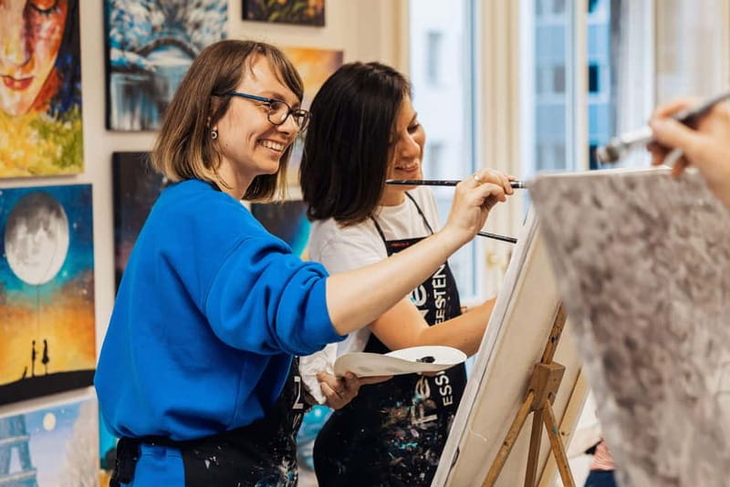 Budapest: Paint and sip experience - Who will enjoy this Budapest afternoon