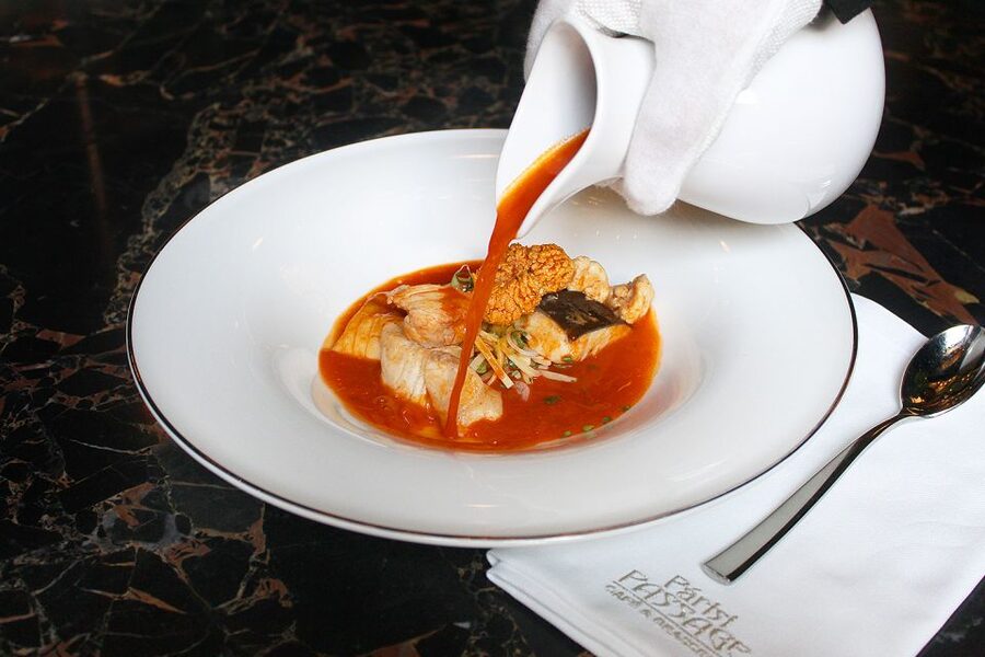 Budapest: Párisi Passage Restaurant 3-Course Menu - How the small group changes the experience
