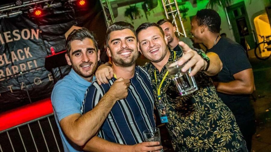 Budapest: Party District Bar-Hop with 2hr Unlimited Drinks - Who will get the most from this night
