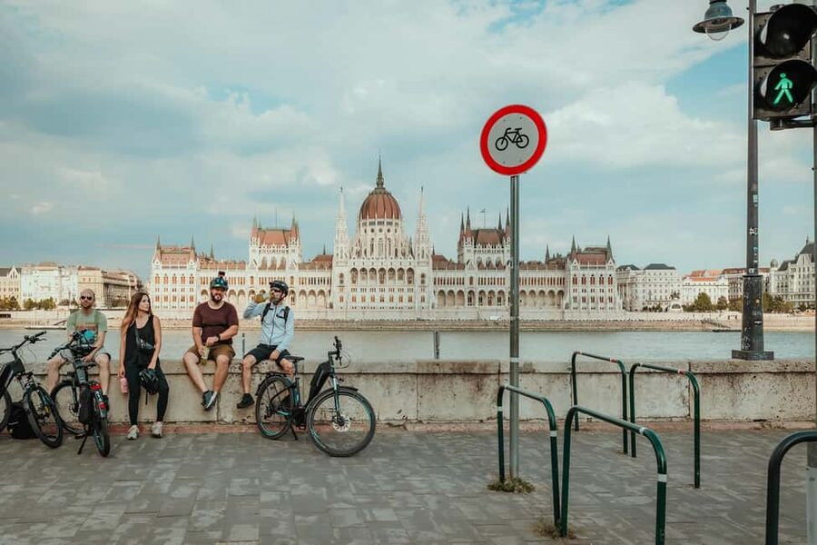 Budapest Peaks: Off-Road eBike Tour - The final 70 minutes return you to the city