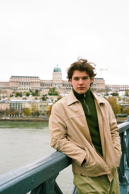 Budapest: Photo Session with Professional Local Photographer - Raw Images Now or Edited Images Later