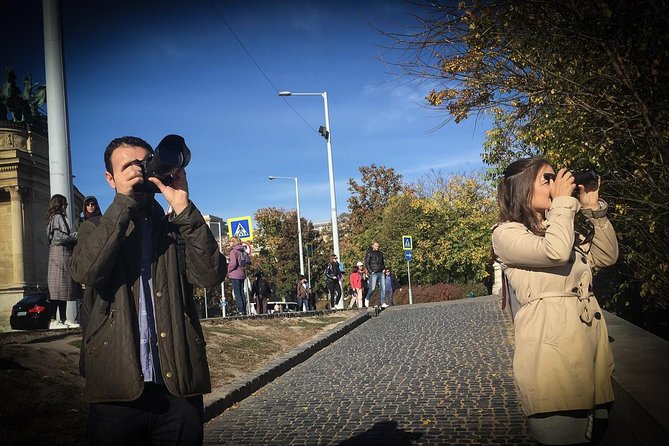 Budapest Photo Walks - Buda Castle and the Chain Bridge after dark