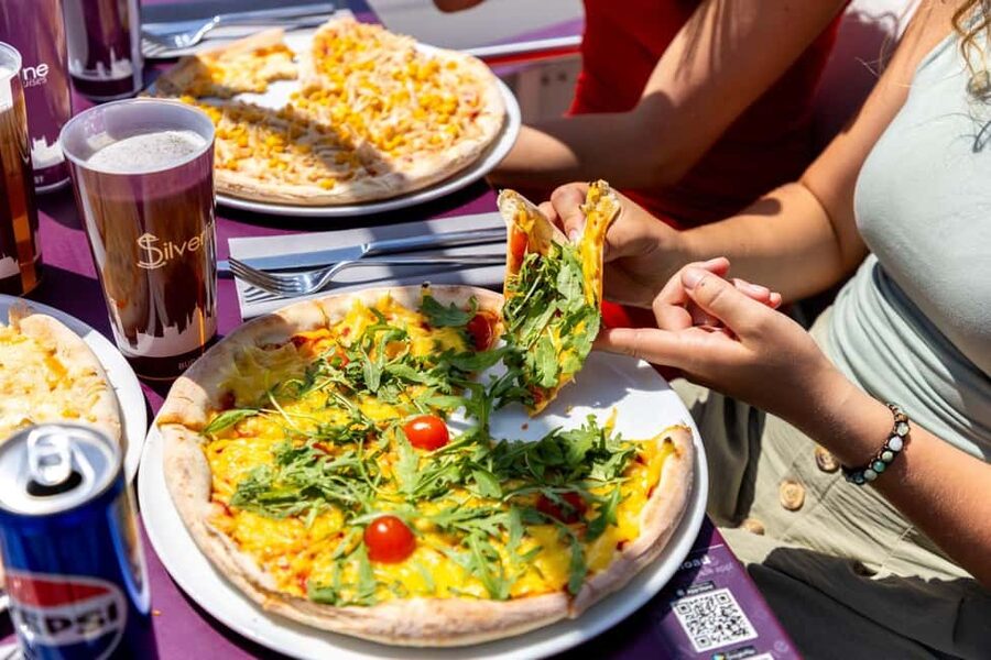 Budapest: Pizza Cruise - What this Budapest pizza cruise is really like