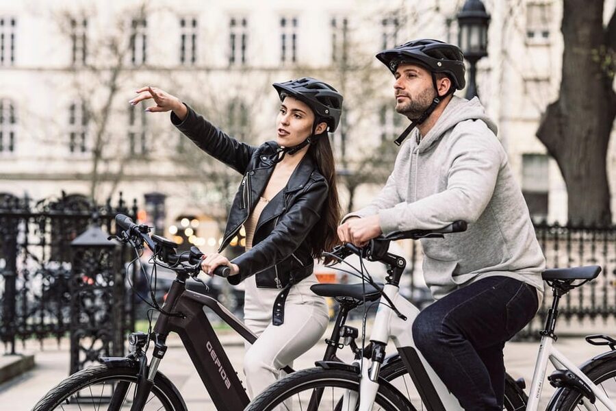 Budapest: Premium E-Bike Rental - Picking up the bike near Deák Ferenc tér