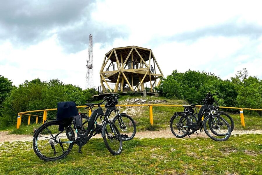 Budapest: Premium E-Bike Rental - Price, deposit, and practical value