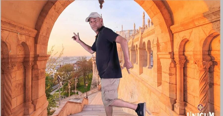 Budapest: Private Customizable Tour in French - A French-Speaking Introduction at Deák tér