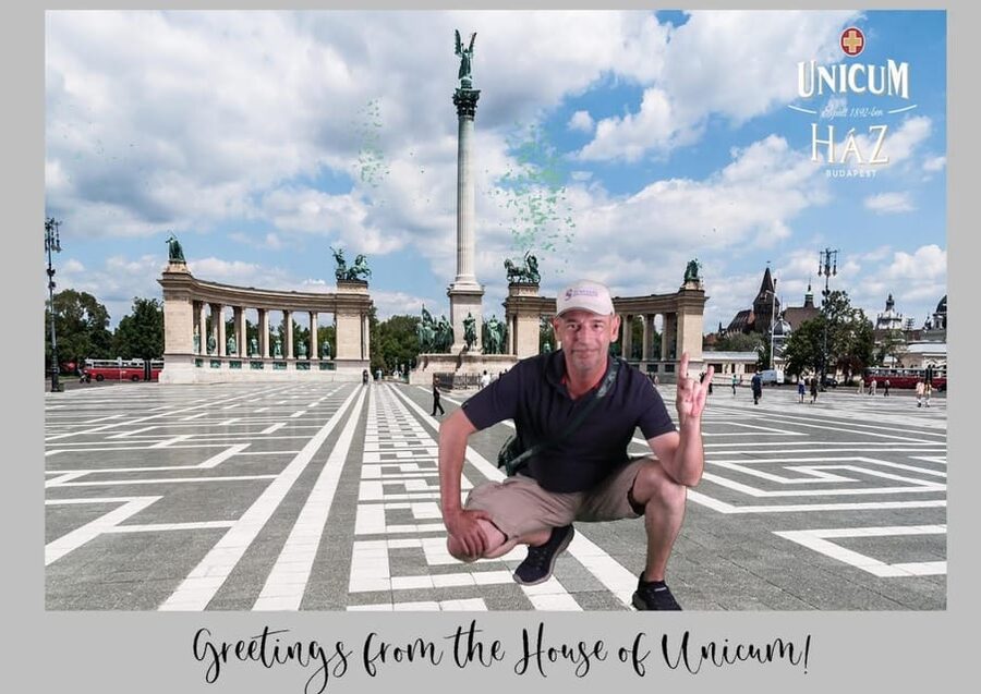 Budapest: Private Customizable Tour in French - Taking the Metro Toward Heroes’ Square
