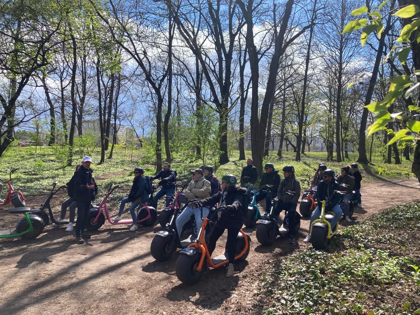 Budapest: Private Customizable Tour in French - Heroes’ Square and the City Park District