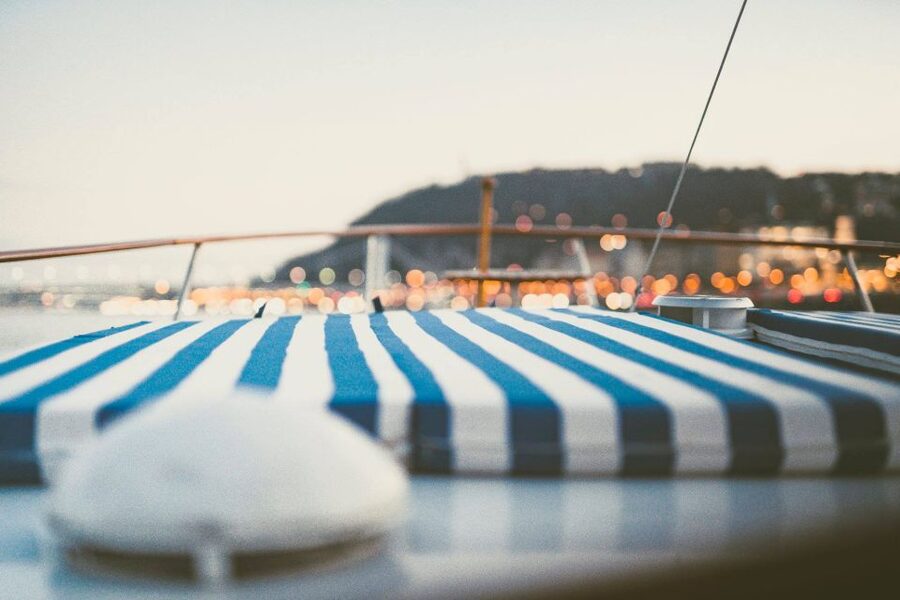 Budapest: Private Danube Yacht Cruise with Welcome Drink - Key points to know before booking