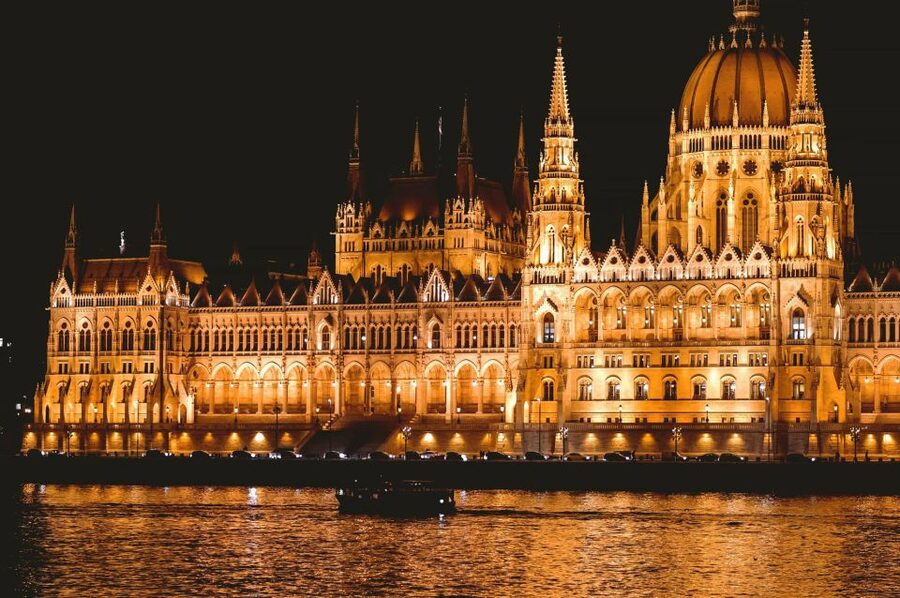 Budapest: Private Danube Yacht Cruise with Welcome Drink - Who will enjoy this cruise most