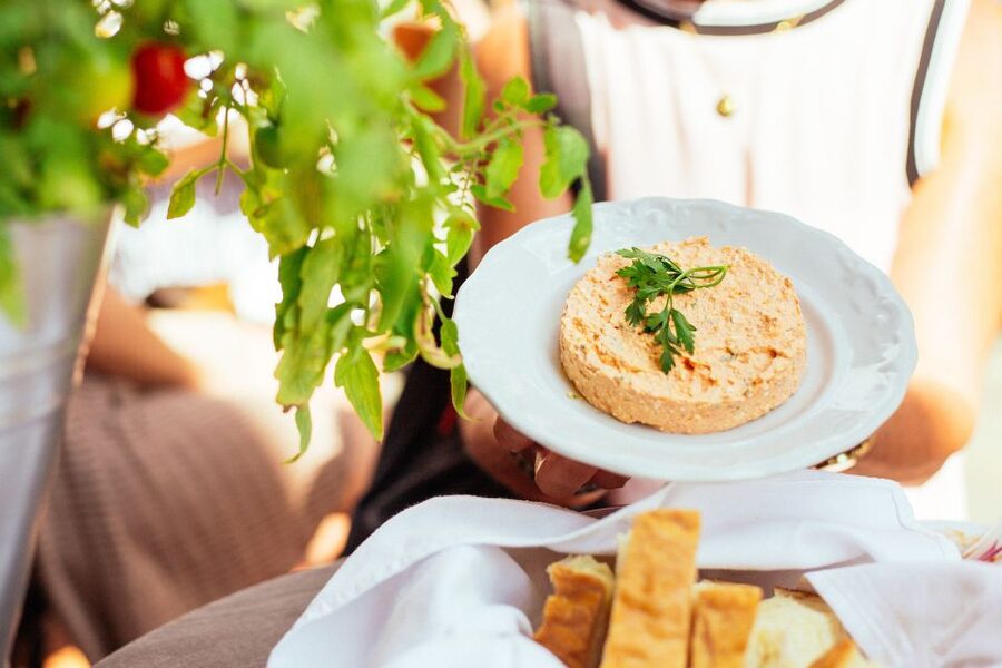 Budapest: Private Food Tour – 10 Tastings with Locals - Lángos and chimney cake, Budapest’s famous classics