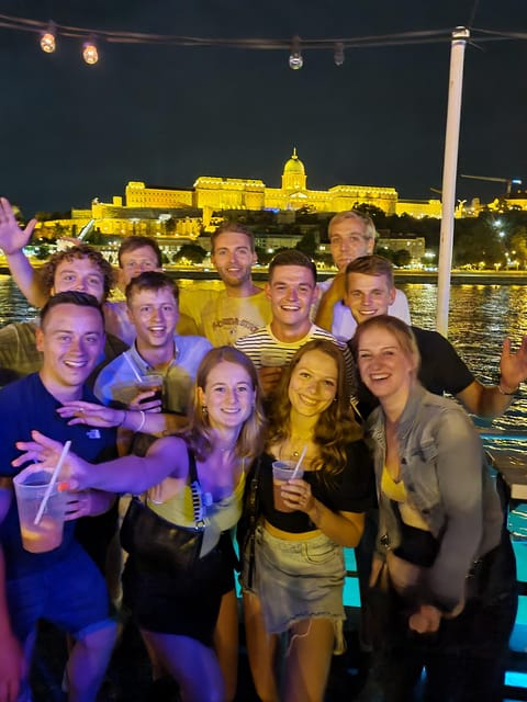 Budapest: Private, Personalized Pub Crawl, 3 drinks included - Stop three: 90 minutes at the final venue