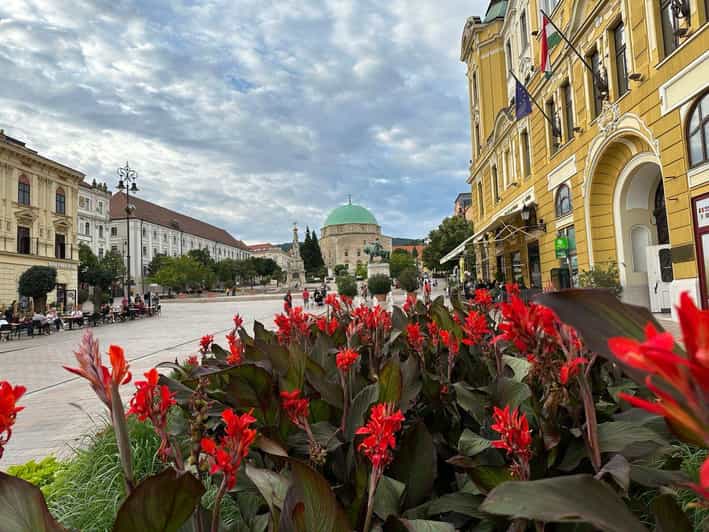Budapest: Private Walking Tour with a Local Guide - Buda Castle on Castle Hill