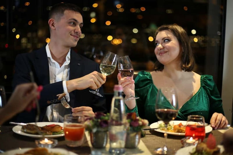 Budapest: Prosecco Dinner Cruise with Live Music - Why Budapest belongs on your dinner table