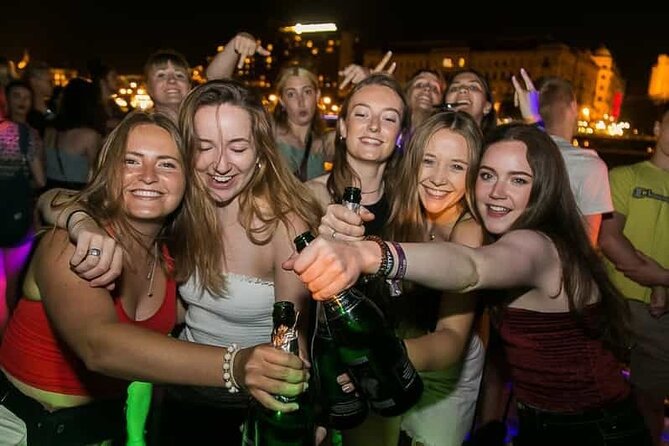 Budapest Pub Crawl & Ruin Bar Tour – Free Shots & VIP Entry - La Siesta adds beer, pálinka, and a bit of theater