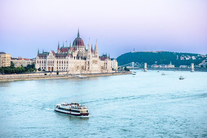 Budapest River Cruise with 1 Free Tokaj Frizzante and Audio Guide - Why the Danube is the best place to begin