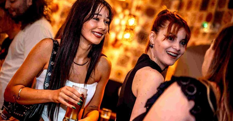 Budapest: Ruin Bar Pub Crawl with Entry Tickets - Key points at a glance